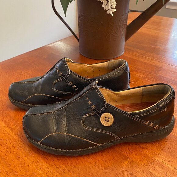 Clarks Unstructured Women's Un.Loop Slip-On Shoe - Size 7M - Picture 1 of 9